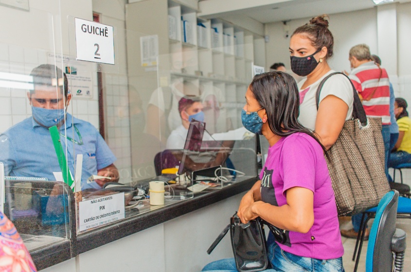 Durante o procedimento, será registrada e atualizada a foto do estudante para a biometria facial. Foto: Ascom SMTT/ Joyce Juliana