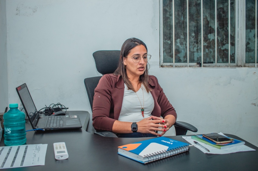 Paula Isanelle, intermediou a reunião e ouviu todas as demandas dos transportadores