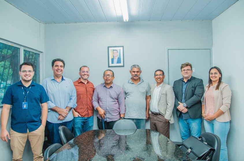 Participantes da reunião. Foto: Evinho Silva/Ascom SMTT