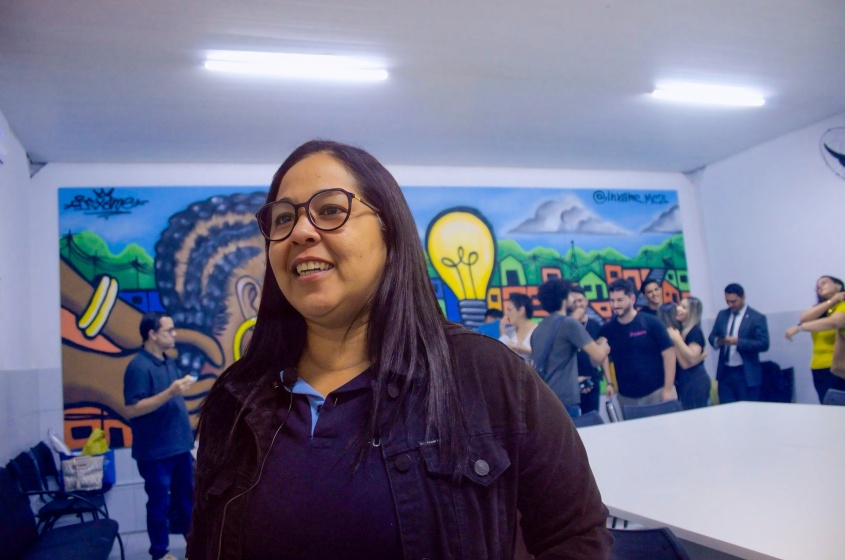 Empreendedora Mila Brito viu que a Inteligência Artificial vai muito além de ferramentas como o ChatGPT. Foto: David Silas/ Ascom Sedciti