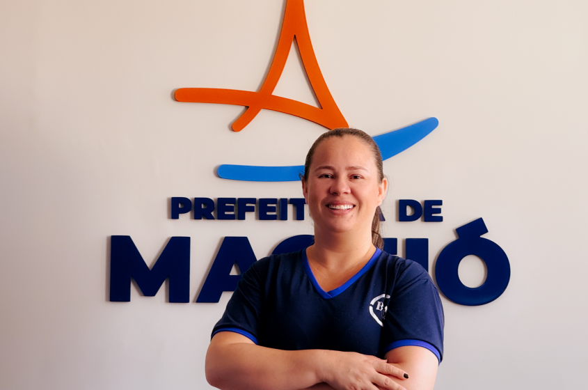 Rosângela é responsável pela organização e limpeza da Sedigi. Foto: Deivisson Morato / Ascom Sedigi.