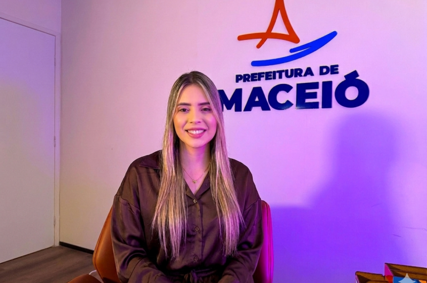 Para a subsecretária Laura Mesquita, a presença feminina na tecnologia traz sensibilidade e novas possibilidades de olhar para os desafios da cidade. Foto: Winicius Correia / Ascom Sedigi.