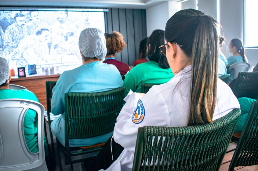 Colaboradores de diferentes áreas se reuniram em momento de aprendizado e conscientização. Foto: David Silas/ Ascom Maceió Saúde