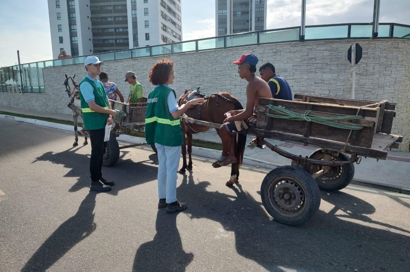 Carroceiros foram orientados. Foto: Ascom Sudes