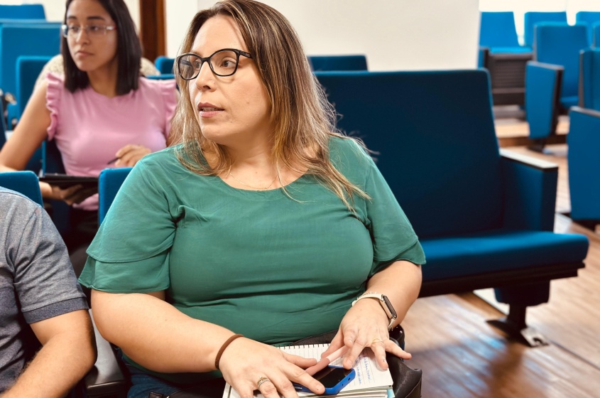 Marilia Grugiky, professora de Engenharias e Ciências Florestais da Ufal, acompanhou a apresentação. Foto: Walison Vieira/Ascom Alurb