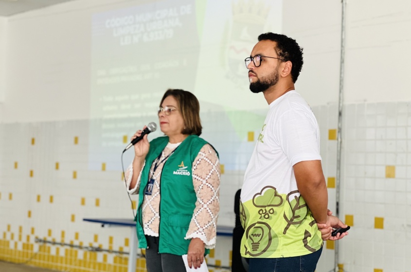Palestrantes da Alurb falaram sobre destinação correta dos resíduos e o trabalho da autarquia no evento. Foto: Crystália Tavares/Ascom Alurb