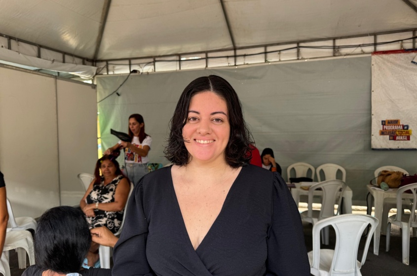 Jessyca veio atrás de serviços sociais e de saúde e acabou saindo com um novo visual