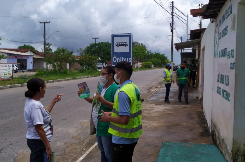 Tereza Silva afirma presenciar a falta de consciência das pessoas que transitam no local. Foto: Ascom Sudes