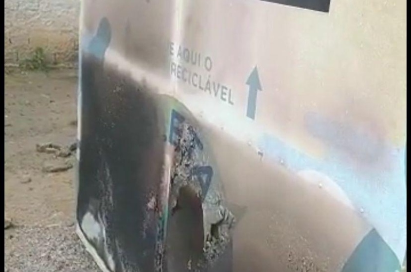 Já é a segunda vez que PEV da Praça do Skate é queimado. Foto: Ascom Sudes