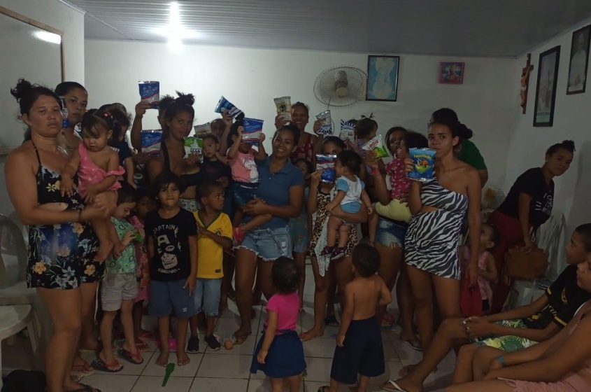 Registro de doação de donativos para várias famílias de Maceió. Foto: arquivo Semtel