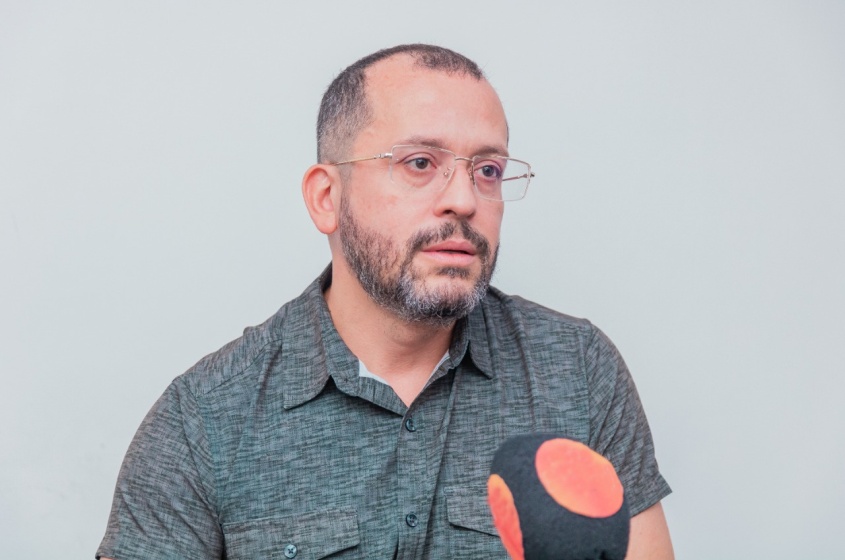 André Costa, enfatiza o diálogo com a população para a realização dos ajustes. Foto: Evinho Silva/Ascom SMTT