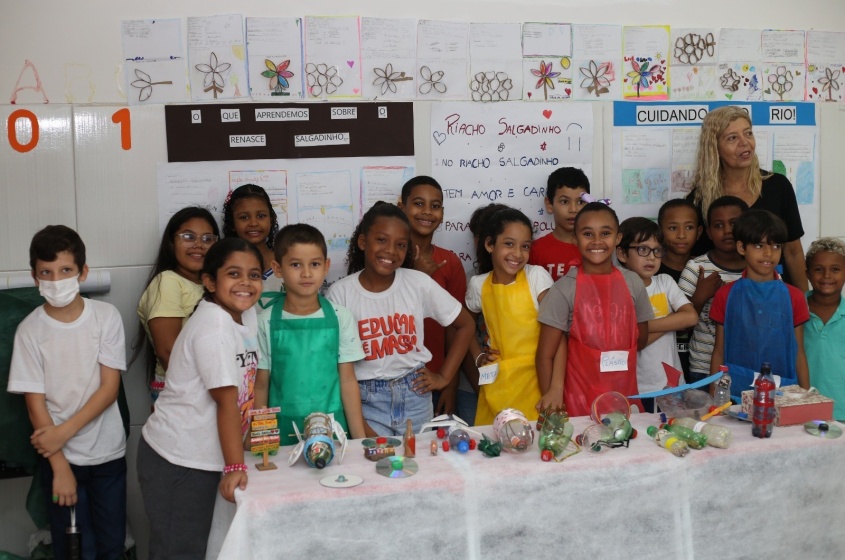 Projeto tem levado palestras para escolas e educação ambiental para moradores das áreas de influência da obra. Foto: Ascom SEMED.