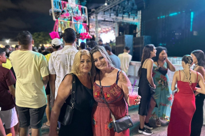 Turistas curtem o Verão Massayó. Foto: Cláudia Leite / Ascom Semtur
