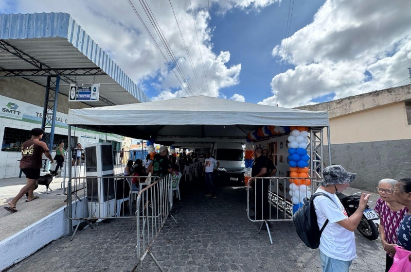 Na tenda, a população teve acesso a uma gama variada de serviços. Foto: Ascom Segov