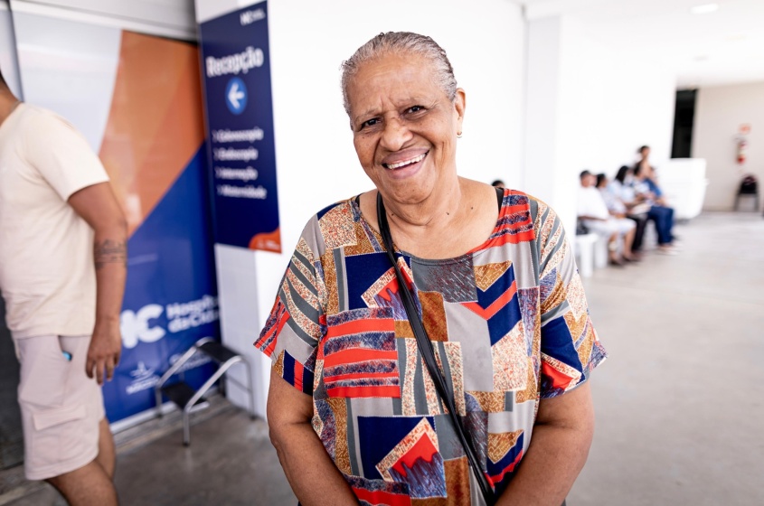 Dona Rosalinda veio da Ponta Grossa para colocar seu acompanhamento em dia e vivenciou o cuidado humanizado do Hospital da Cidade. Foto: Alisson Frazão/ Secom Maceió Dona Rosalinda veio da Ponta Grossa para colocar seu acompanhamento em dia e vivenciou o cuidado humanizado do Hospital da Cidade. Foto: Alisson Frazão/ Secom Maceió