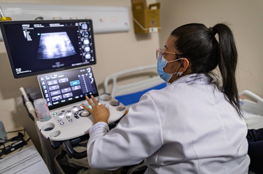 Hospital da Cidade realiza exame durante a força-tarefa do Outubro Rosa, que oferece atendimento gratuito e humanizado para mulheres de todas as regiões de Maceió. Foto: Alisson Frazão/Secom Maceió Hospital da Cidade realiza exame durante a força-tarefa do Outubro Rosa, que oferece atendimento gratuito e humanizado para mulheres de todas as regiões de Maceió. Foto: Alisson Frazão/Secom Maceió