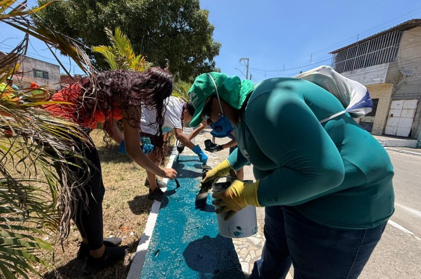 Parceria com comunidade deixa Praça Boa Esperança mais colorida. Foto: Walisson Vieira/ Ascom Maceió