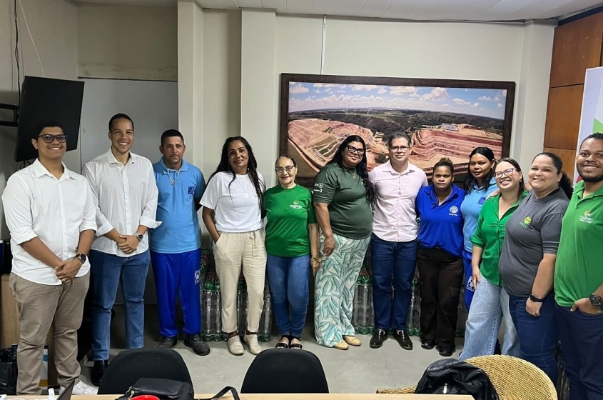Reunião na Alurb com cooperados. Foto: Ascom Alurb