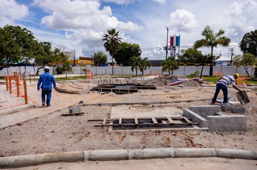 Praça do Graciliano Ramos valoriza área central do conjunto com diversas ações de infraestrutura. Foto: Felipe Sóstenes/ Ascom GVP