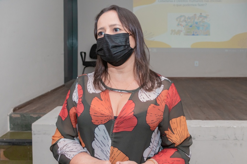Técnica Adriana Xavier ressaltou fortalecimento da rede de proteção. Foto: Victor Vercant/Ascom SMS
