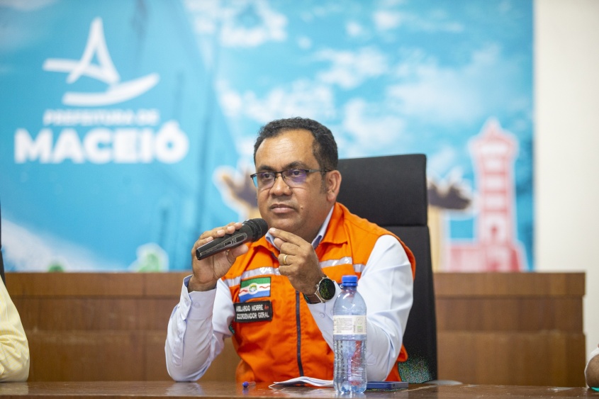 Coordenador-geral da Defesa Civil de Maceió, Abelardo Nobre, apresentou o Previne Maceió 2024. Foto: Alisson Frazão/Secom Maceió