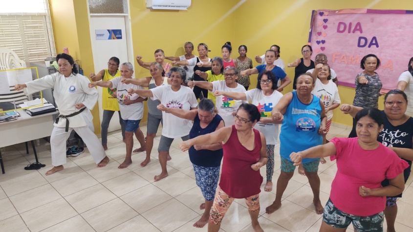 Grupo começou com 10 pessoas e hoje já têm 30 mulheres e idosas. Foto: Vanessa Napoleão/Ascom Semdes