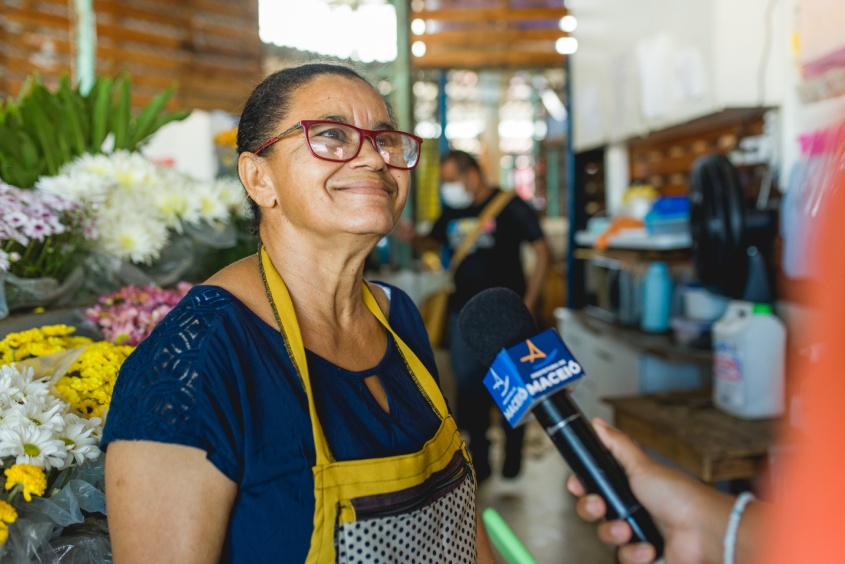 Ação beneficia comerciantes e consumidores dos equipamentos públicos (Foto: Gabriel Moreira/Secom Maceió)