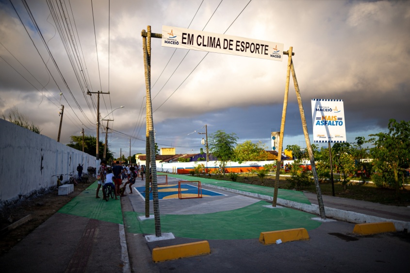 Rua Aberta, no Osman Loureiro, bairro do Clima Bom. Foto: Alisson Frazão / Secom Maceió