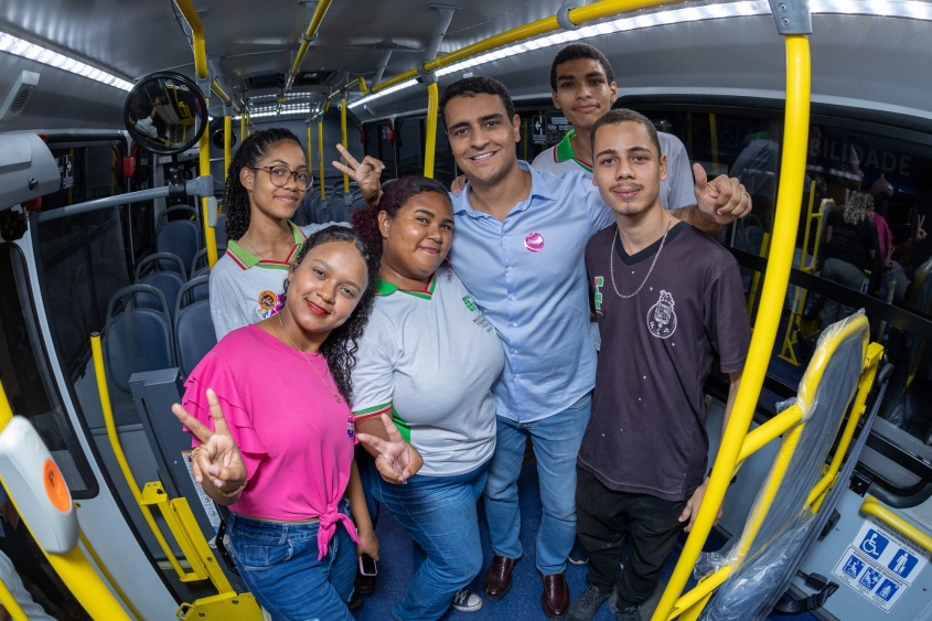 Prefeito JHC implantou Passe Livre para estudantes de Maceió. Foto: Itawi Albuquerque/Secom Maceió.