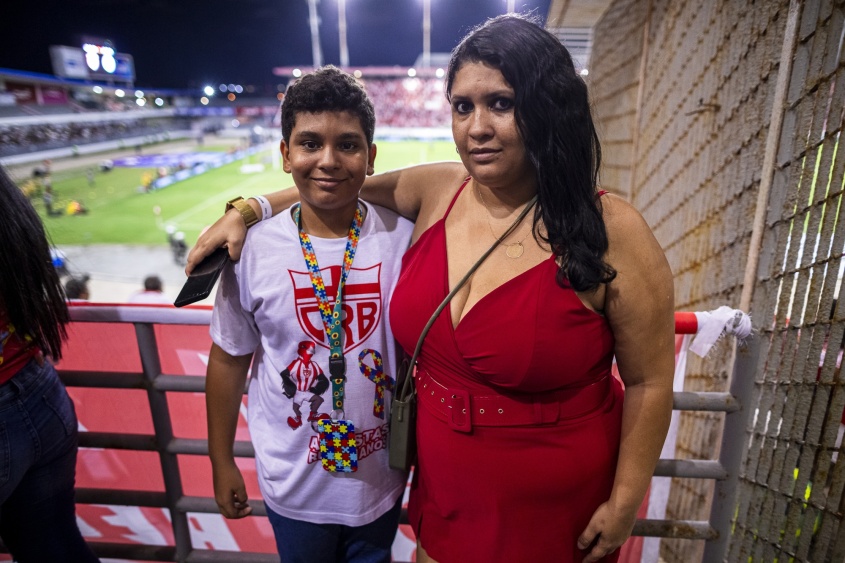 Jesus Abraão em sua primeira partida de futebol. Foto: Alisson Frazão / Secom Maceió