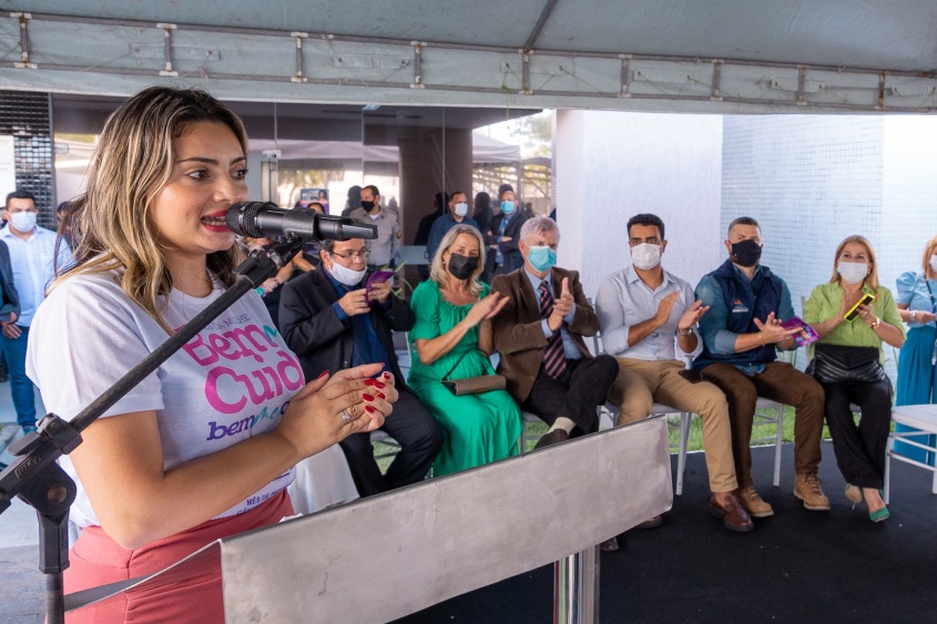 Ana Paula Mendes ressaltou que a Casa da Mulher Alagoana em Maceió é a primeira a ofertar os serviços para proteção às mulheres. Foto: Itawi Albuquerque / Secom Maceió