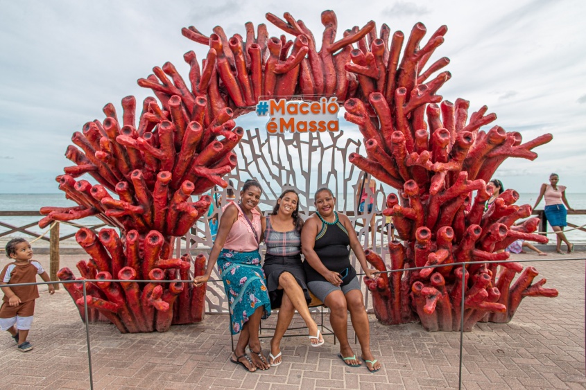 Selma, Claudejane e Venucia visitaram esses pontos turísticos pela primeira vez. Foto: Célio Júnior
