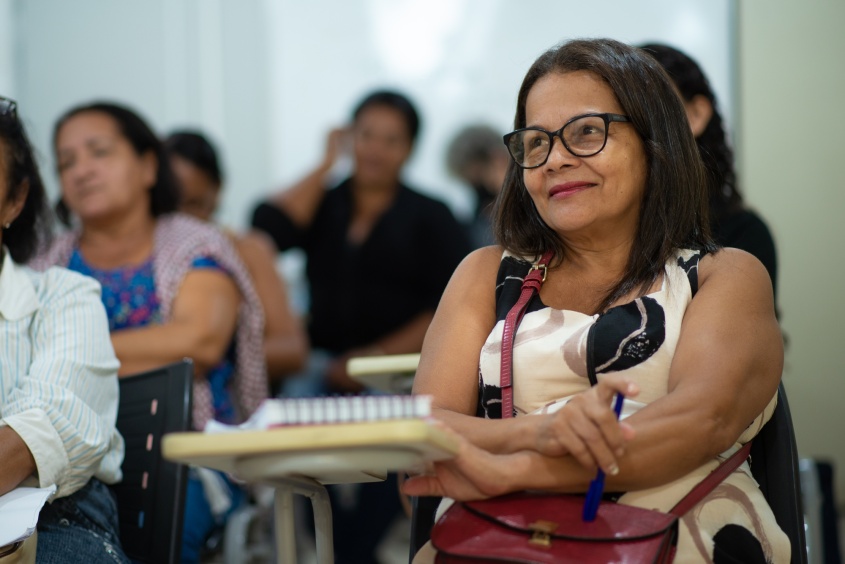 Lenice vem de uma família de costureiras e já possui um pequeno ateliê em Maceió (Foto: Juliete Santos/Secom Maceió)