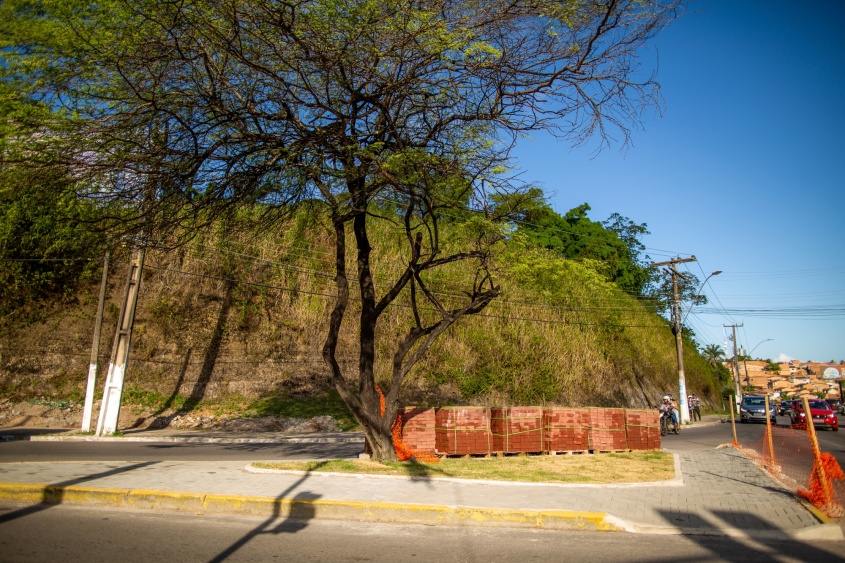 Um dos trevos foi modificado para dar mais fluidez ao trânsito. Foto: Alisson Frazão/Secom Maceió