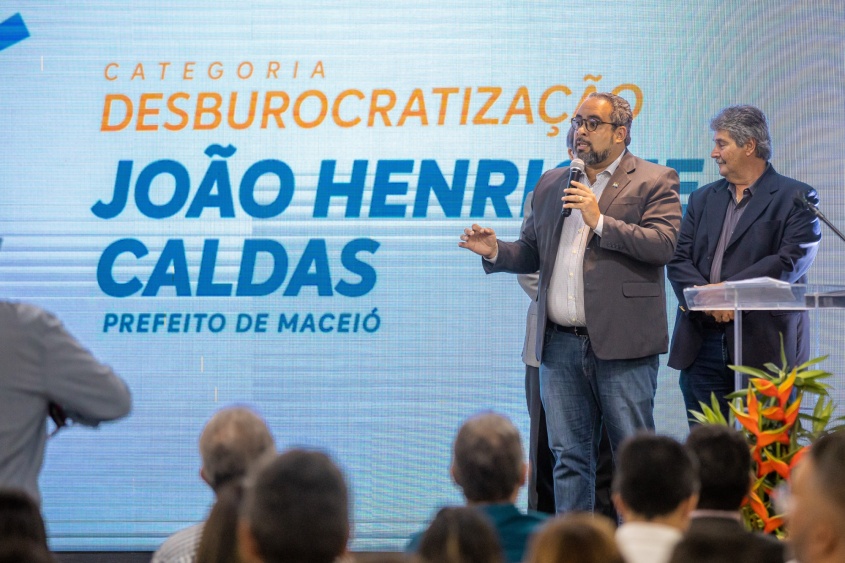 Durante o discurso, secretário Lininho Novais fez questão de ressaltar o sentimento de pertencimento que a gestão do prefeito JHC vem promovendo para os maceioenses. Foto: Itawi Albuquerque / Secom Maceió