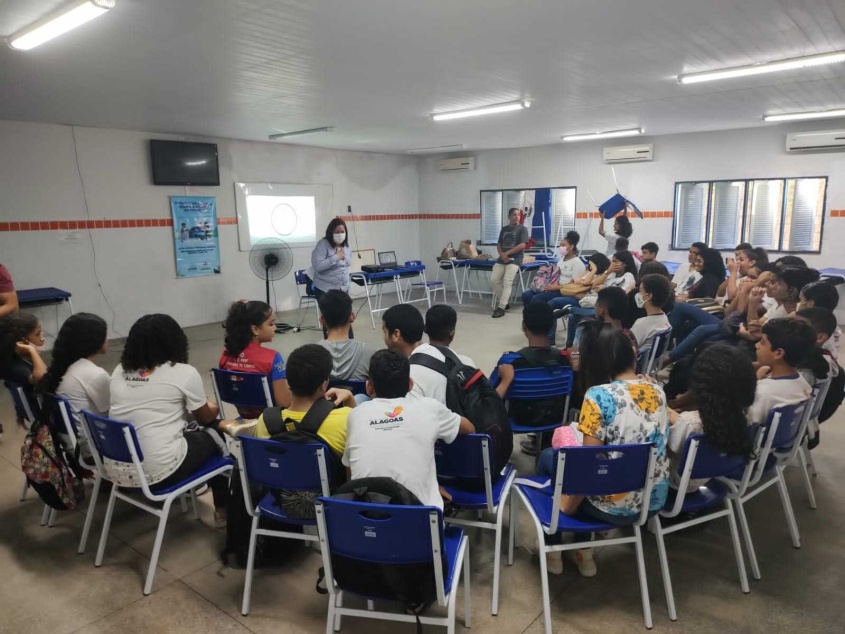 Atividade contou com apresentação de vídeos que ilustravam o trabalho infantil. Foto: Luiz Felipe Pimentel (estagiário)/Ascom Semas