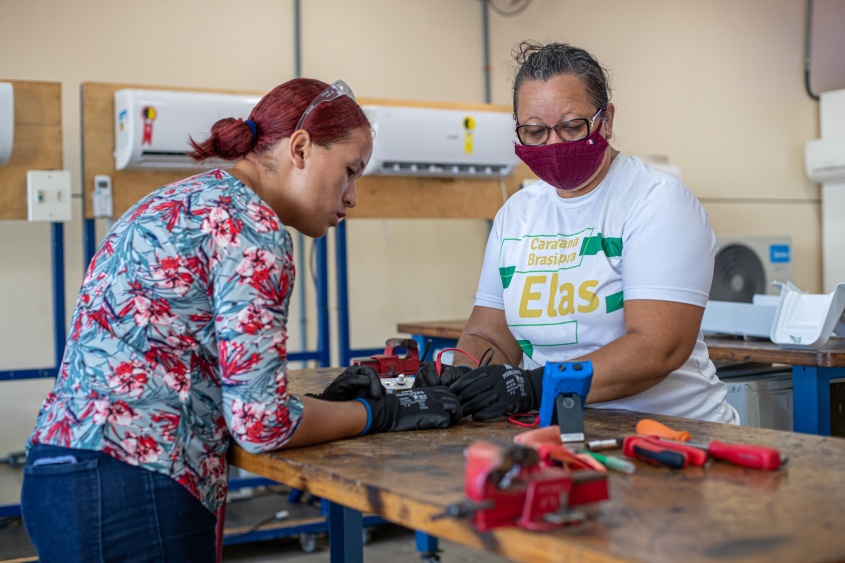 Emprega Mulher é mais uma iniciativa que incentiva autonomia financeira. Foto: Célio Júnior / Secom Maceió