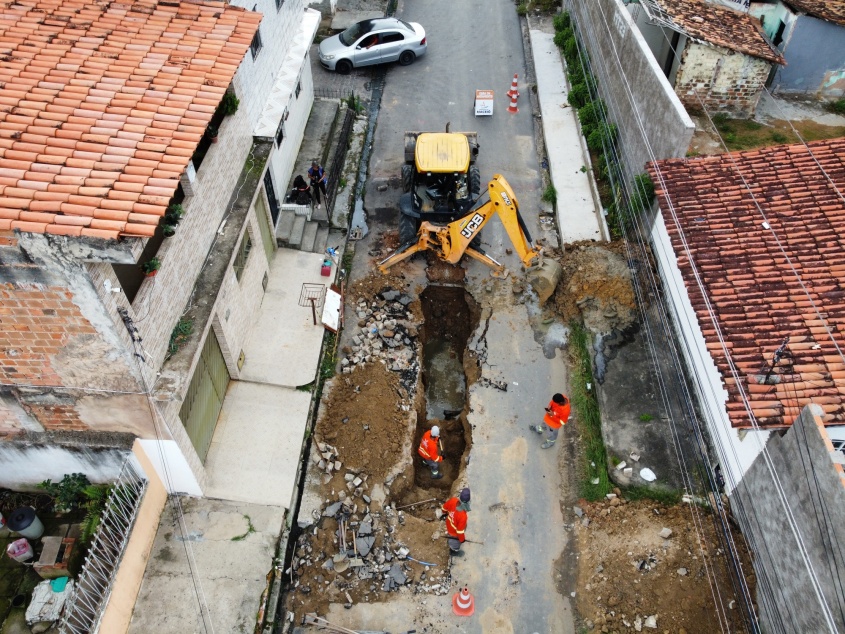 Rua do Triunfo, no Jacintinho. Foto: Júnior Bertoldo/Secom Maceió