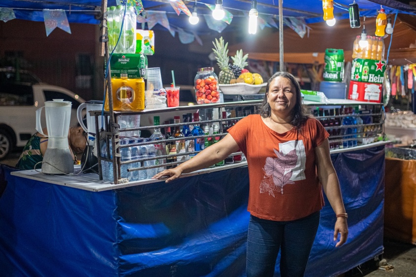 Edneide Guarabira está pronta para comercializar os seus produtos nos polos do ‘Massayó: Sol... Mar... Forró. Foto: Célio Júnior / Secom Maceió