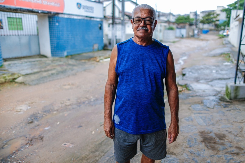 Edmilson Rozendo aguardava ansioso pela obra. Foto: Alisson Frazão / Secom Maceió