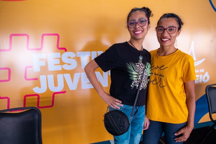 Maria Clara e sua mãe Marinalva da Silva destacaram inclusão da cultura nerd no festival. Foto: Alisson Frazão/Secom Maceió