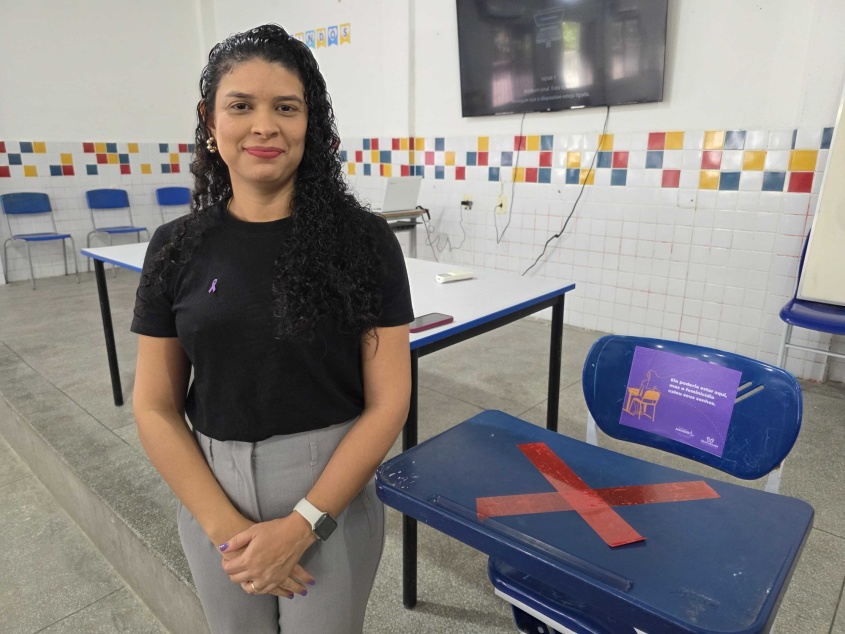 Secretária destaca que a cadeira representa todas as mulheres que tiveram seus sonhos calados pela violência.