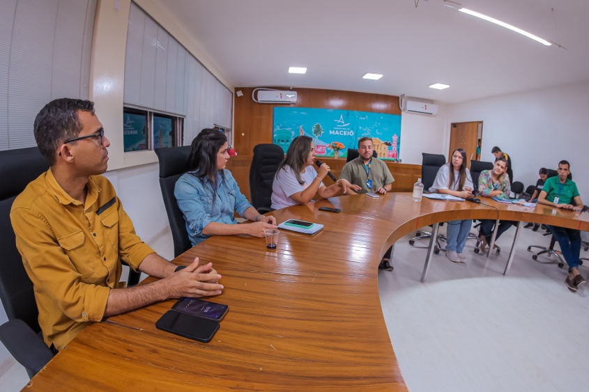 Secretário de Assistência Social de Maceió, Carlos Jorge, explicou importância dos conselheiros tutelares. Foto: Itawi Albuquerque/Secom Maceió