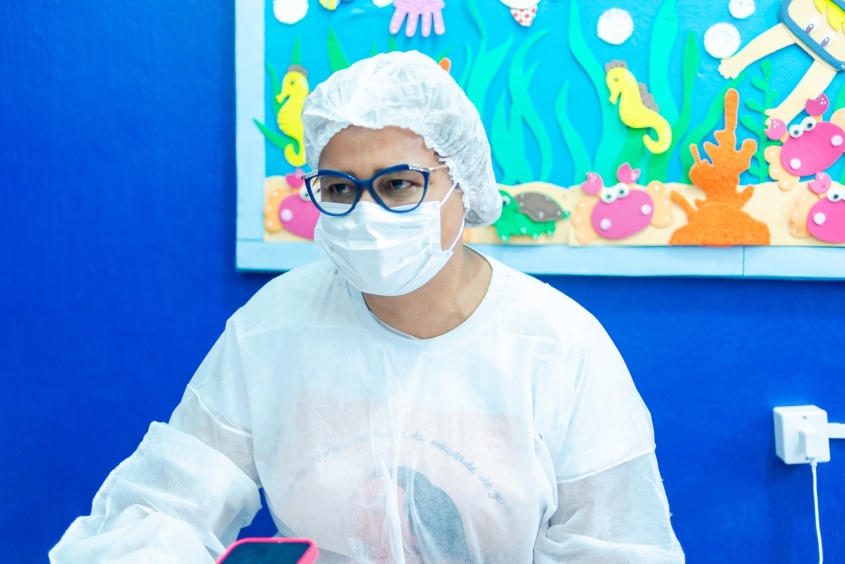 Profissionais de saúde orientam sobre importância da vacinação pediátrica (Foto: Bruno Wesley/Ascom SMS)