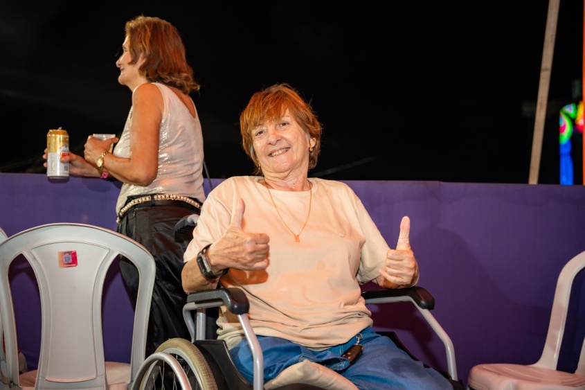 No camarote PCD, Márcia Verônica sempre se diverte nos festivais. Foto: Diego Canuto/ Secom Maceió