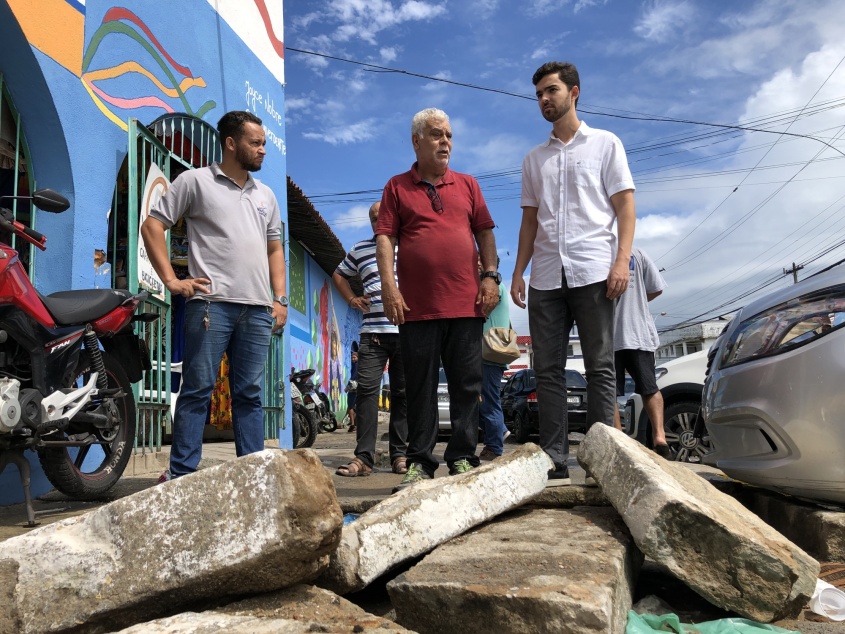 Secretário adjunto da Semtabes, Maurício Filho, conferiu o andamento das obras (Foto: João Ferro/Ascom Semtabes)