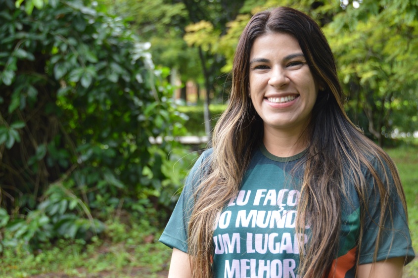Coordenadora de áreas verdes, parques e hortos da Sudes, Rafaela Brito, ressaltou que alunos vão disseminar aprendizado. Foto: Karla Lima/Ascom Semed