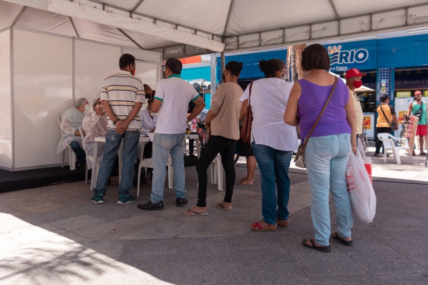 População aproveitou a oportunidade para garantir mais uma dose da vacina. Foto: Victor Vercant/Ascom SMS