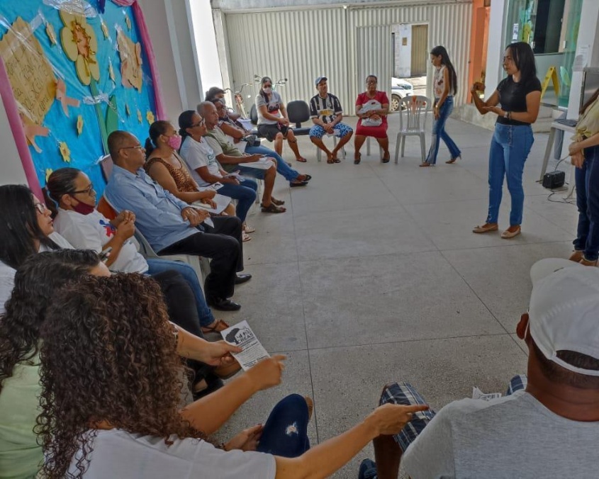 Equipes do Creas Benedito Bentes e do Serviço de Abordagem Social participaram da roda de conversa. Foto: Cras Cidade Sorriso