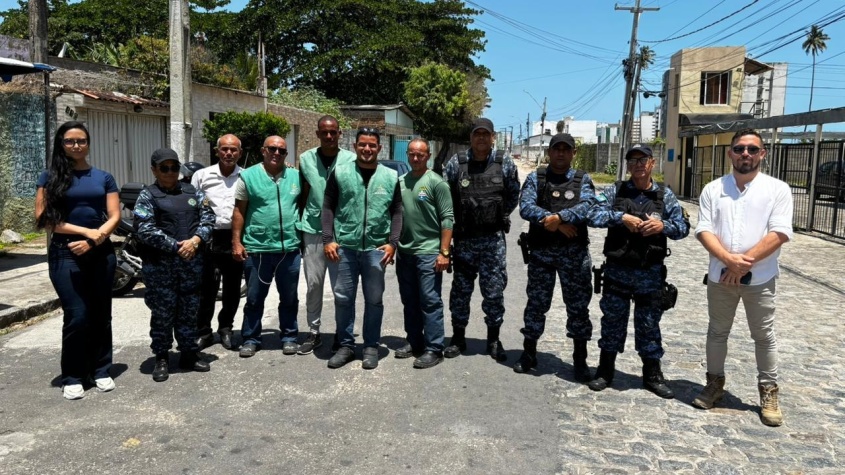 Servidores que integraram a Operação Cidade Limpa no Prado. Foto: Alexandre Vieira/ Ascom Alurb